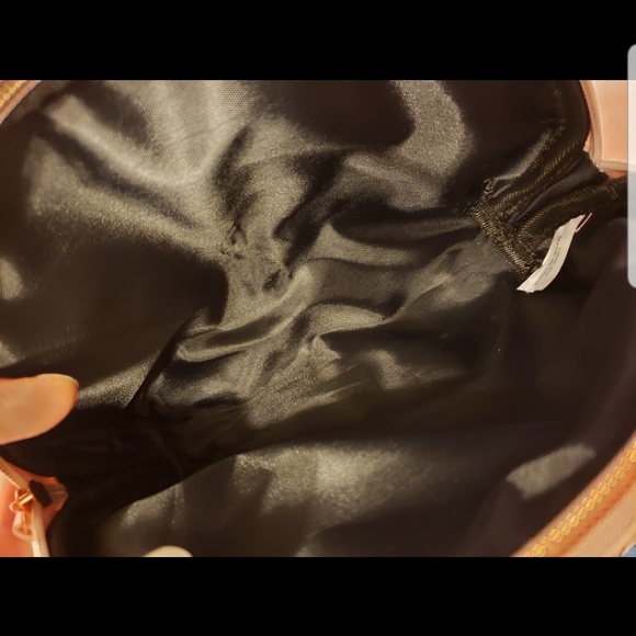 Cosmetic bag - Picture 3 of 5